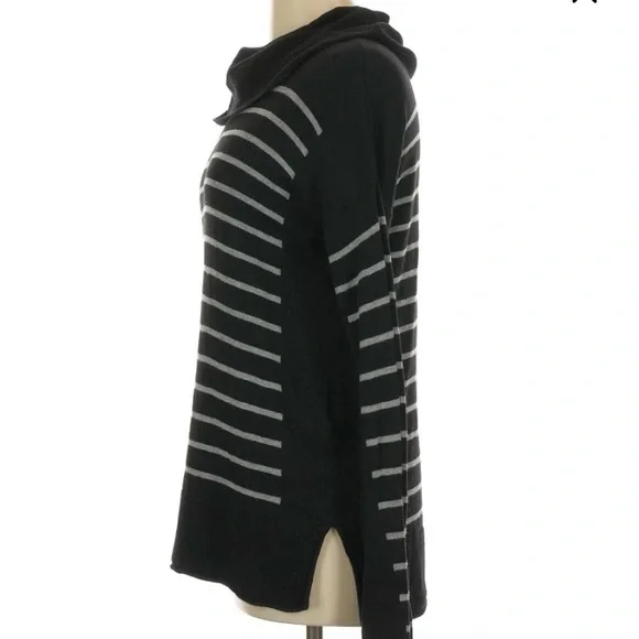 Market & Spruce Women's Black and Gray Striped Cowl Neck Sweater sz.L - Picture 5 of 8